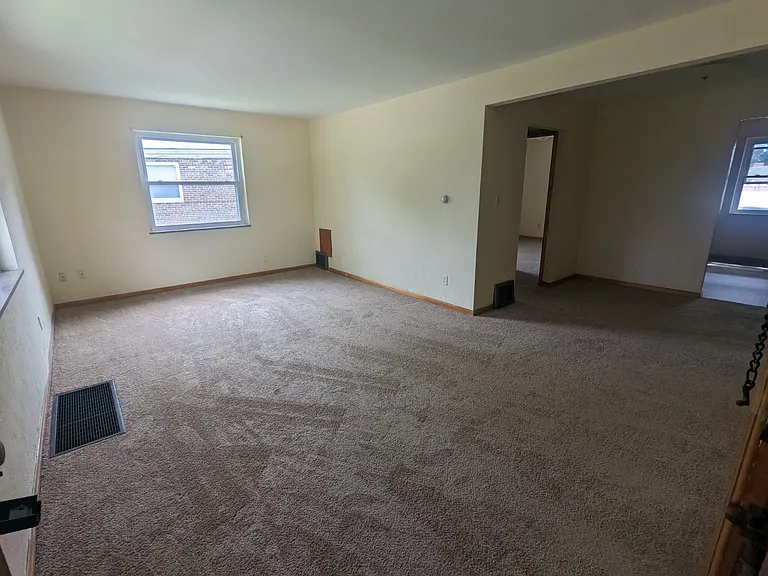 93 Village Dr #D — Photo 7
