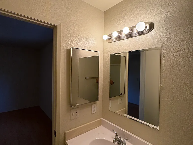 1050 Raymond Ave #210 — Photo 7
