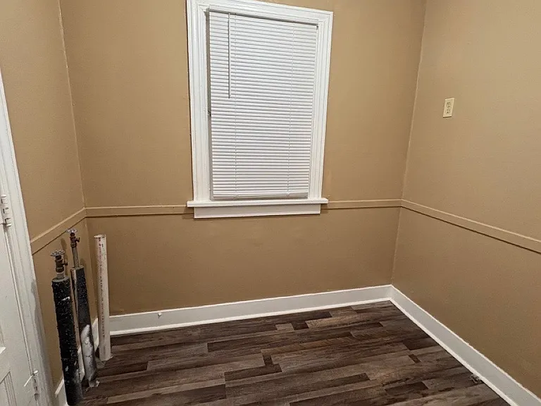 709 Galveston St #A — Photo 5