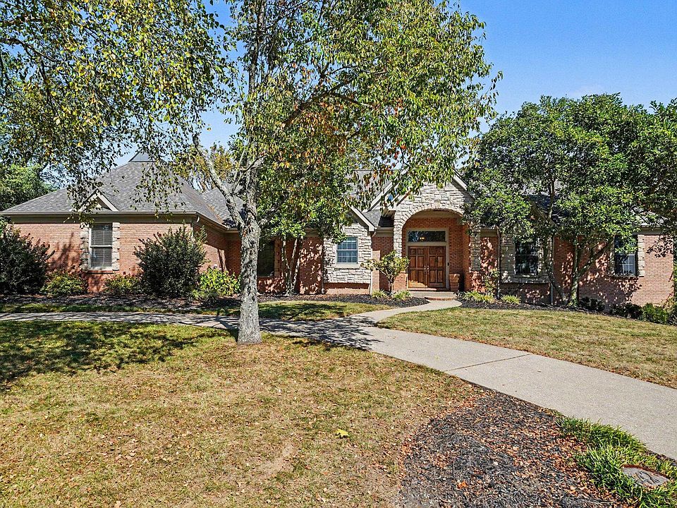 1st image of 842 Bay Colt Ln