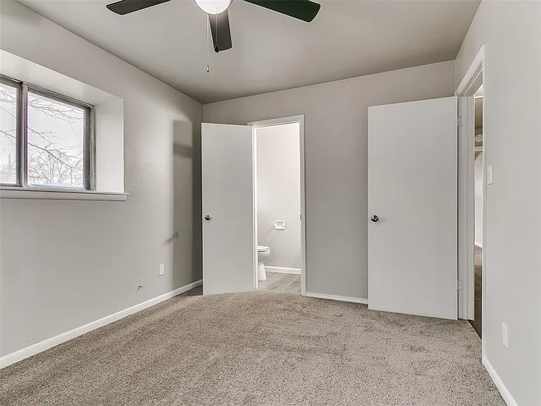 923 SW 3rd St — Photo 35