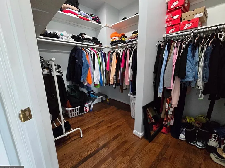7513 Saffron Ct — Photo 25