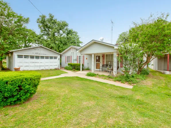 511 Old Center Church Rd, Whitesboro, TX 76273