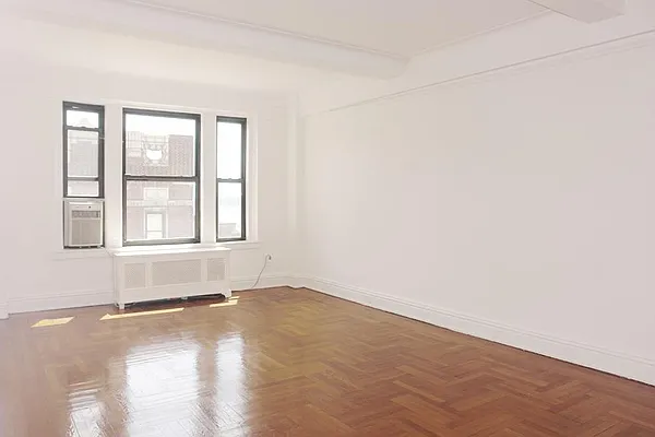 Rented by Corcoran | media 23