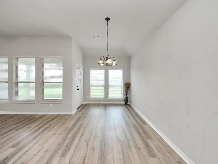 2310 Brett Ct — Photo 20