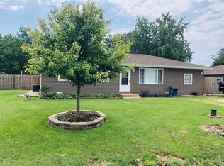 12841 W Clarendon Rd, Zion, IL 60099