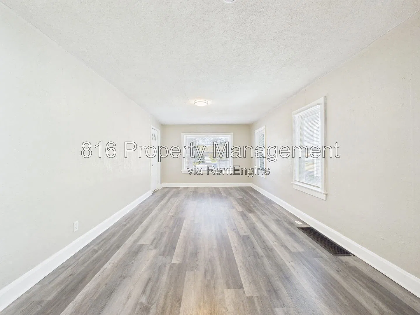 4 bed, 1.0 bath, 1330 sqft, $1,495 — Photo 2