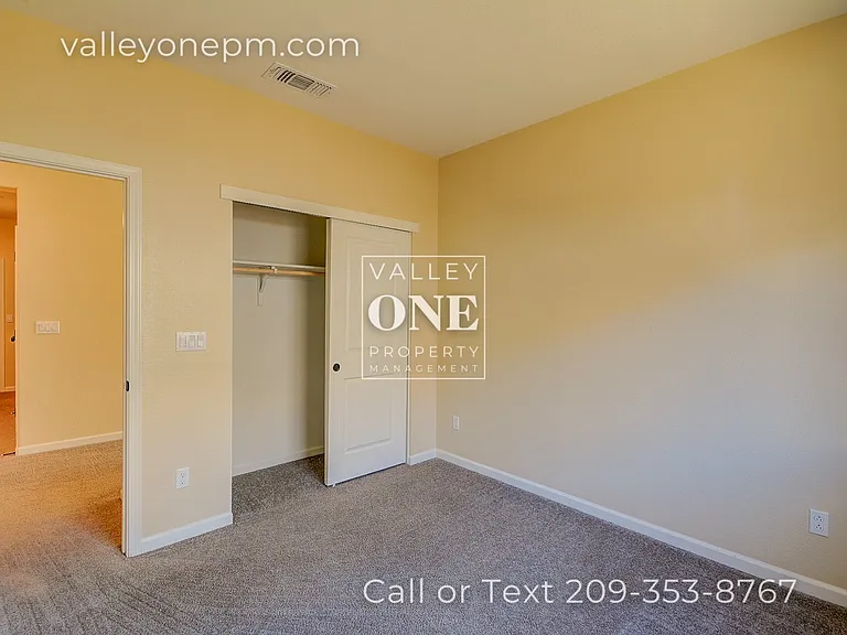 637 Mansfield Dr — Photo 15