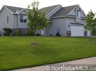 2207 Wildflower Ct, Buffalo, MN 55313