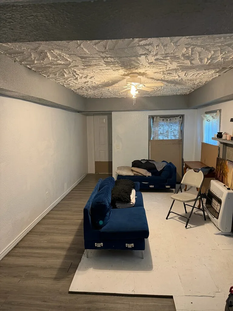 2 bed, $900 — Photo 1