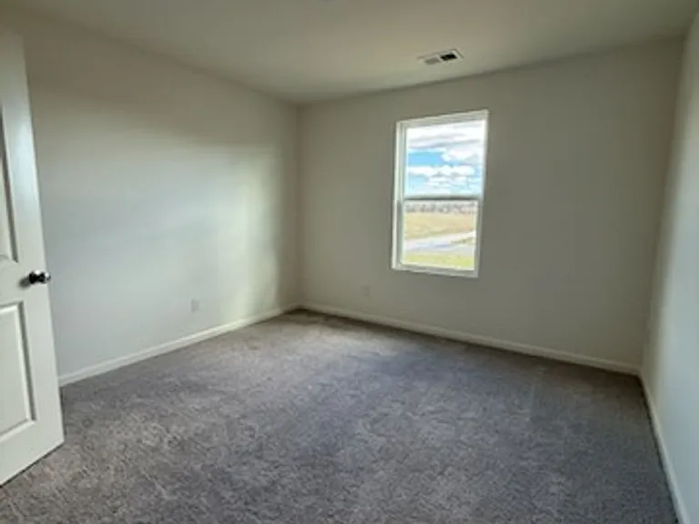 227 Yolanda Dr — Photo 15