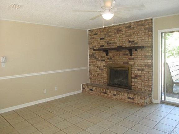 3rd image of 4251 Golden Dr