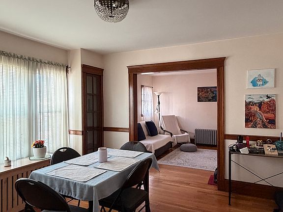 3rd image of 15 Frederick St #1