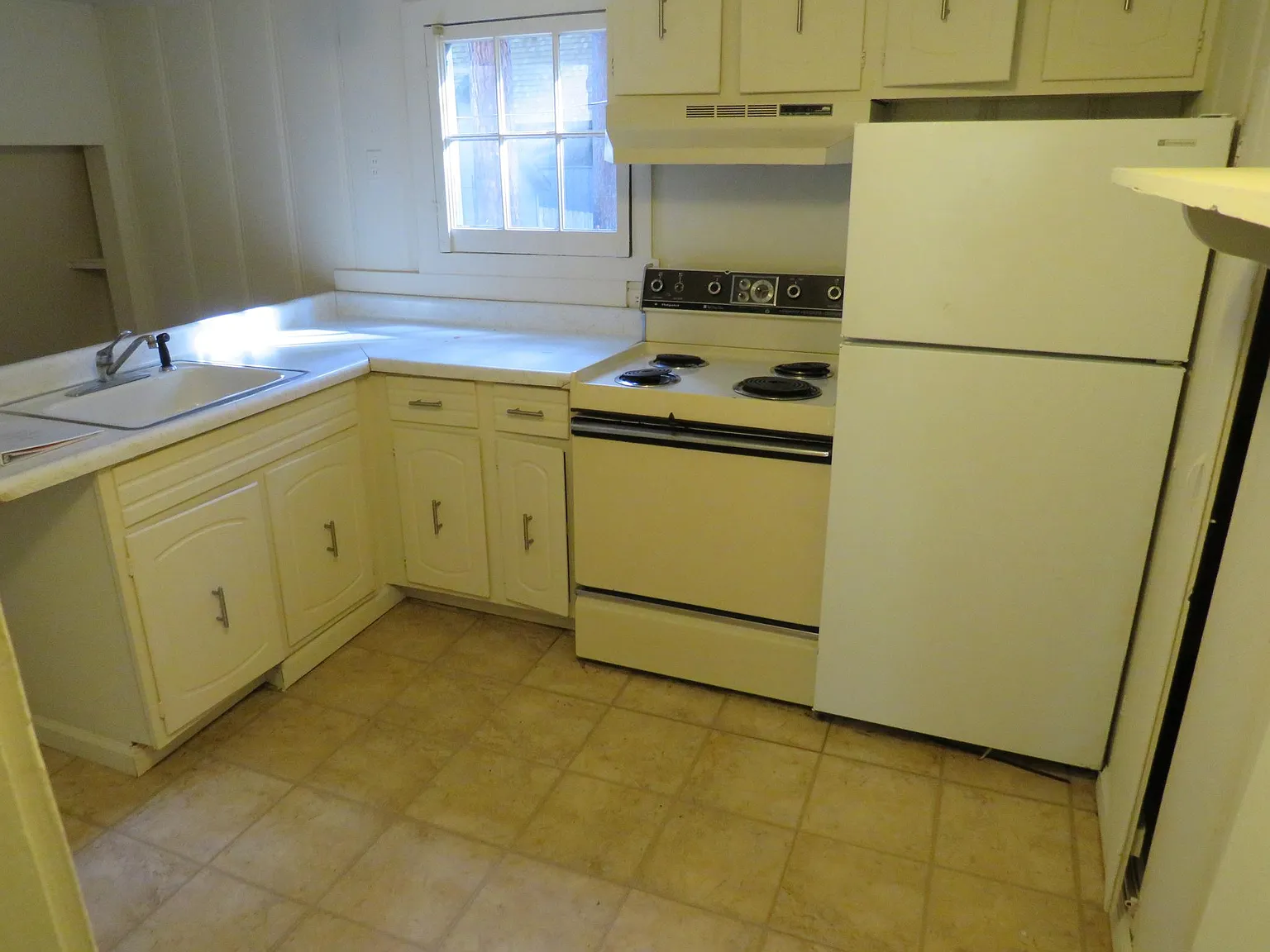 1 bed, 1000 sqft, $1,750 — Photo 4