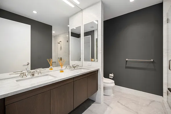 Rented by Douglas Elliman | media 19