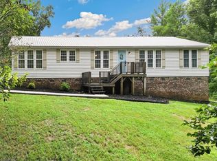 589 Walker Blvd, Thomasville, NC 27360