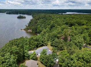 6069 Pointview Ct, Newaygo, MI 49337