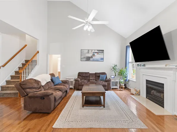 302 Oxford Park Blvd, Oxford, NC 27565