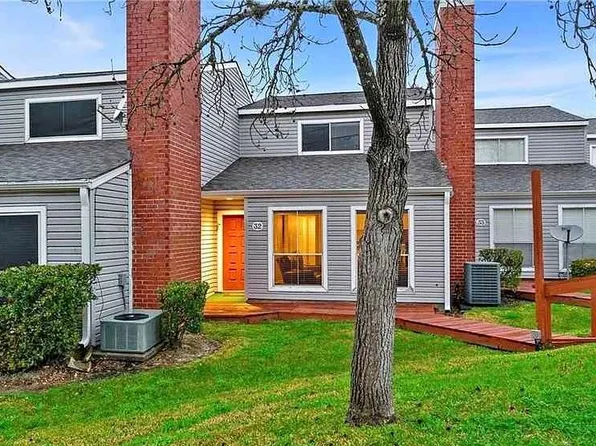 1500 Olympia Way #32, College Station, TX 77845
