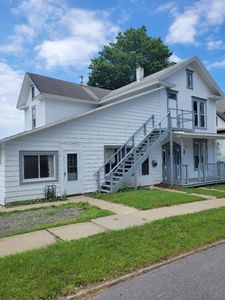 737 E Main St, Reynoldsville, PA, 15851