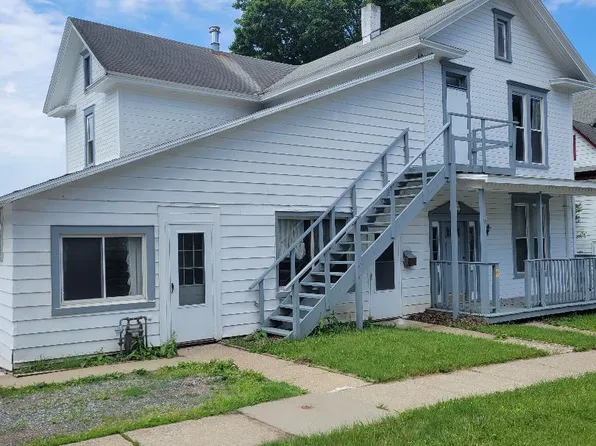 737 E Main St, Reynoldsville, PA 15851