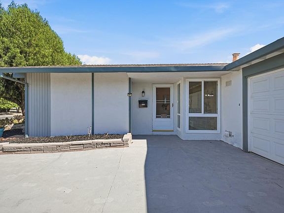 5th image of 1610 Bluebell Dr