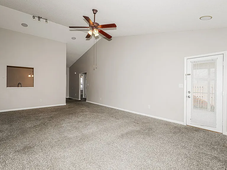 9671 Jackson Way — Photo 4