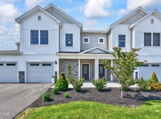 13 Kendra Ct, Cohoes, NY 12047