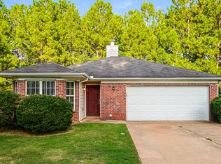 25 Lakeridge Ct, Covington, GA 30016