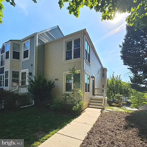5911 Sir Cambridge Way Photo 1