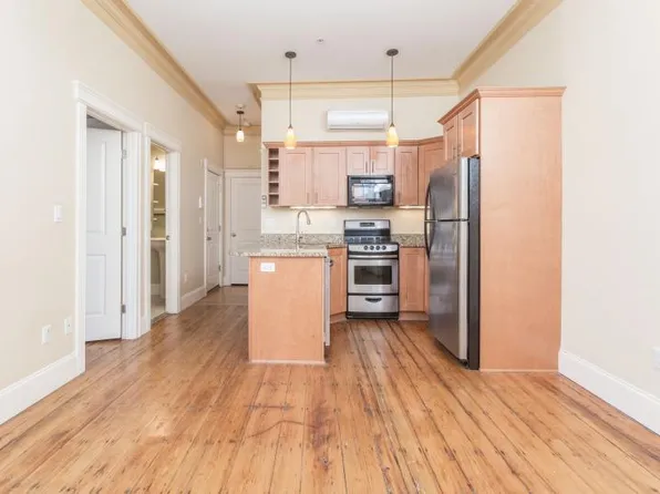 263 Newbury St APT 2, Boston, MA 02116
