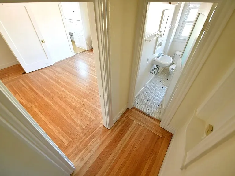 736 Alcatraz Ave #7 — Photo 6