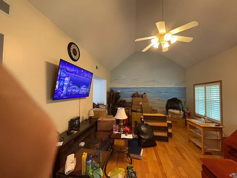 5 Crescent Ln — Photo 3