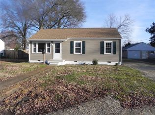 24 E Gray St, Sandston, VA 23150