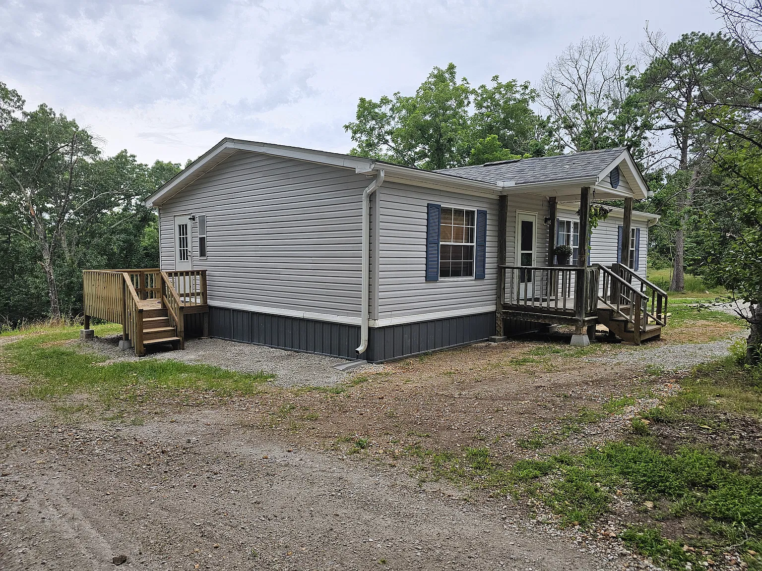 3 bed, 1232 sqft, $1,800 — Photo 3