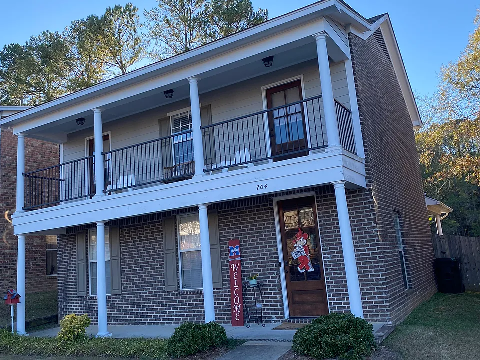 704 Southpointe Commons Loop