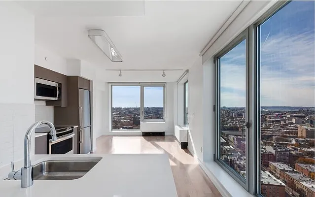 Rented by Greystar | media 2