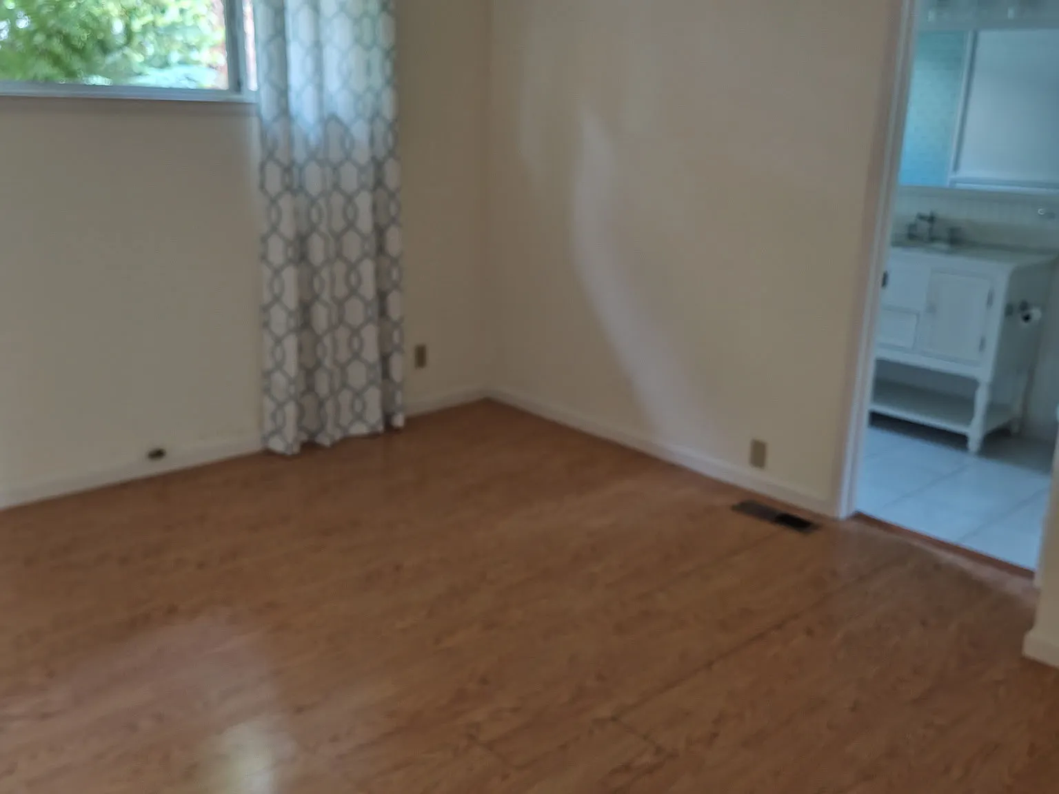 3 bed, 1560 sqft, $4,750 — Photo 1