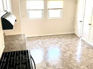 1008 1/2 N Hickory St #1, Champaign, IL