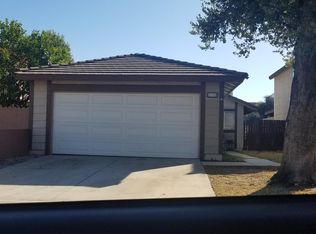 2046 Buttonwood St, Colton, CA 92324