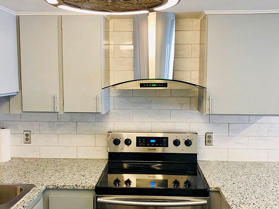 612EC837-2545-483B-952A-E12570B0D0AD