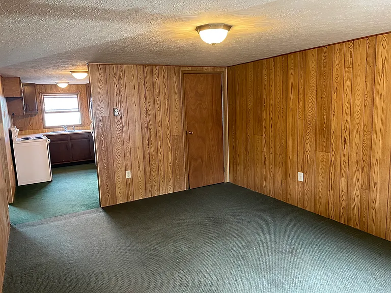 128 Paine St #2 — Photo 2