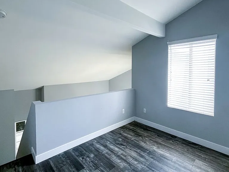 9939 Topanga Canyon Blvd — Photo 16