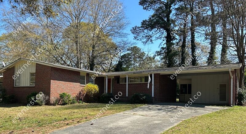1st image of 2418 Crockett Dr SE
