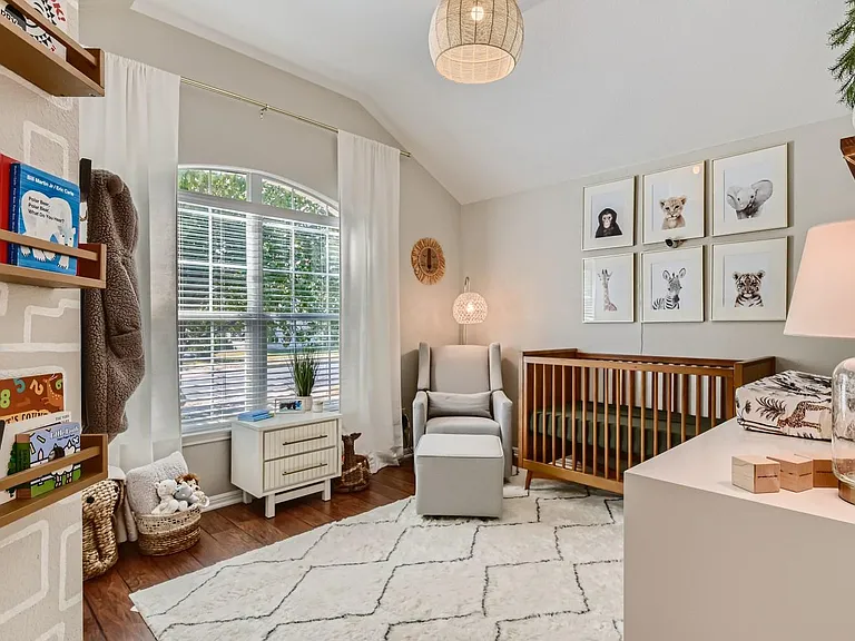 9013 Ovalla Dr — Photo 19