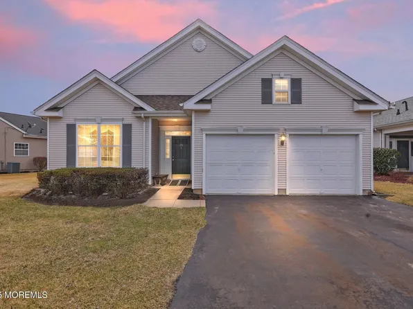 35 Bunker Hill Drive, Allentown, NJ 08501