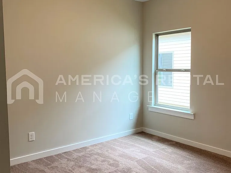 14388 Chase Dr — Photo 14