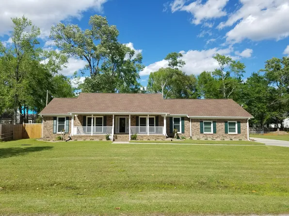 1313 Edward Dr, Moncks Corner, SC 29461