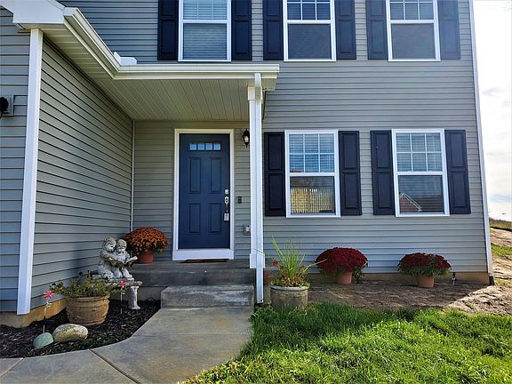 2nd image of 232 Depot Cir