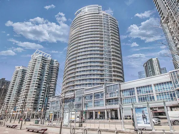 218 Queens Quay W #1603, Toronto, ON M5J